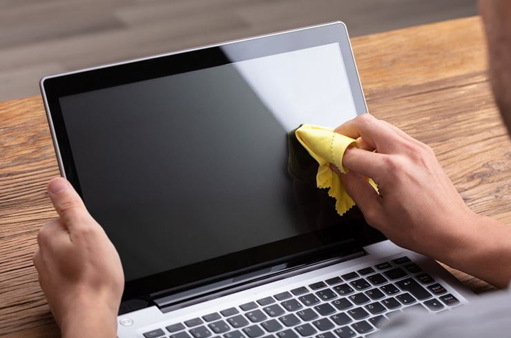 ضدعفونی کردن وسایل الکترونیک در خانه