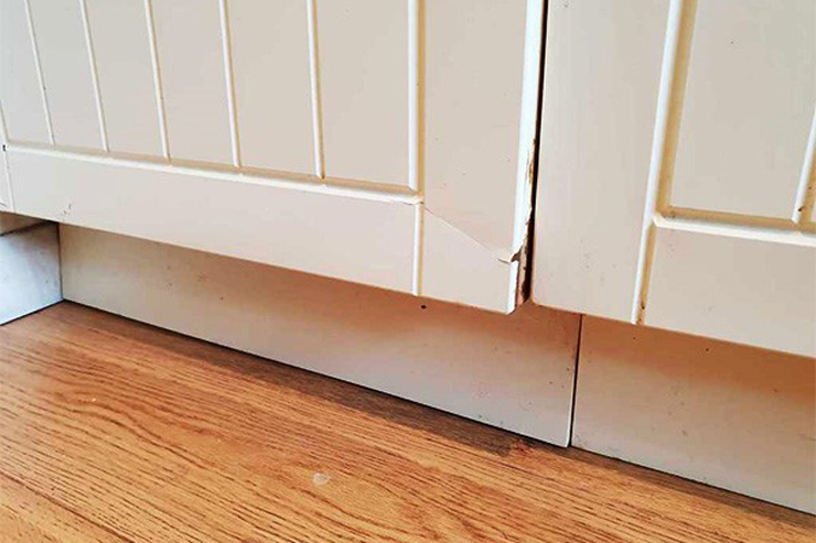 ترمیم کابینت باد کرده