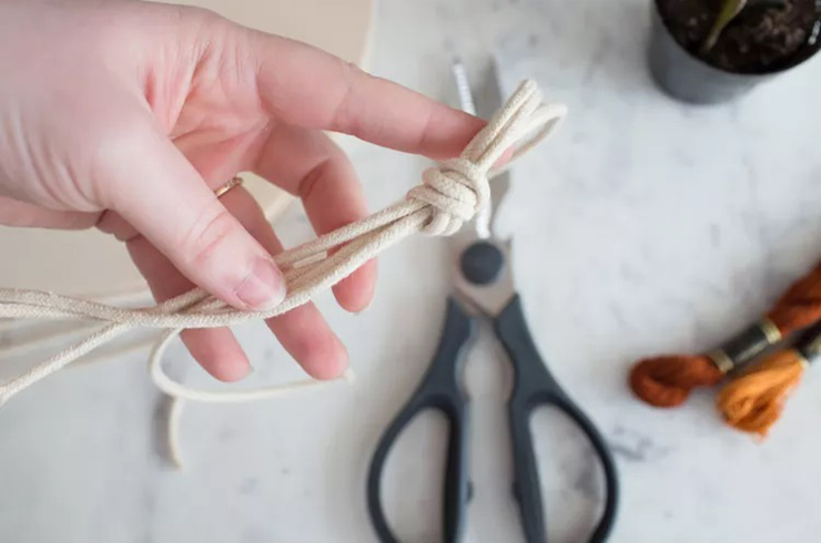 ساخت آویز گیاه