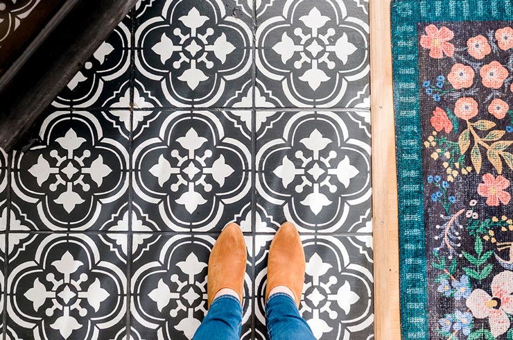 نحوه رنگ کردن کاشی و سرامیک