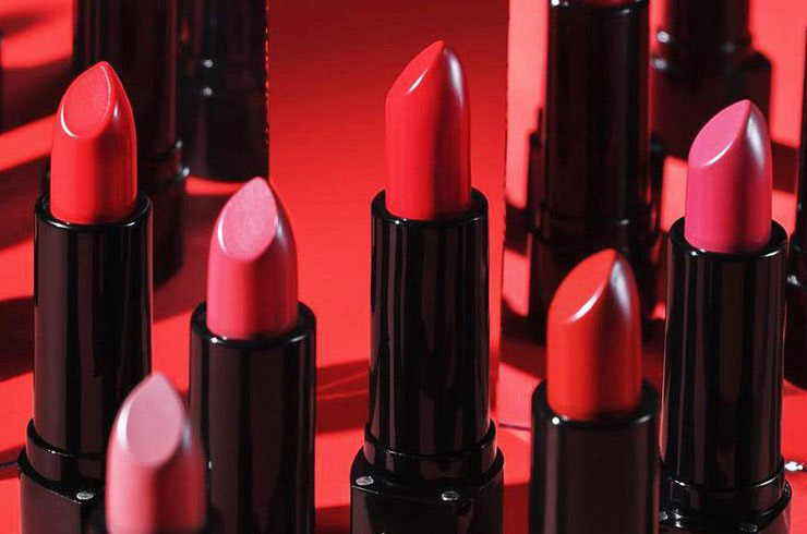 مهم ترین لوازم آرایش دخترانه و زنانه